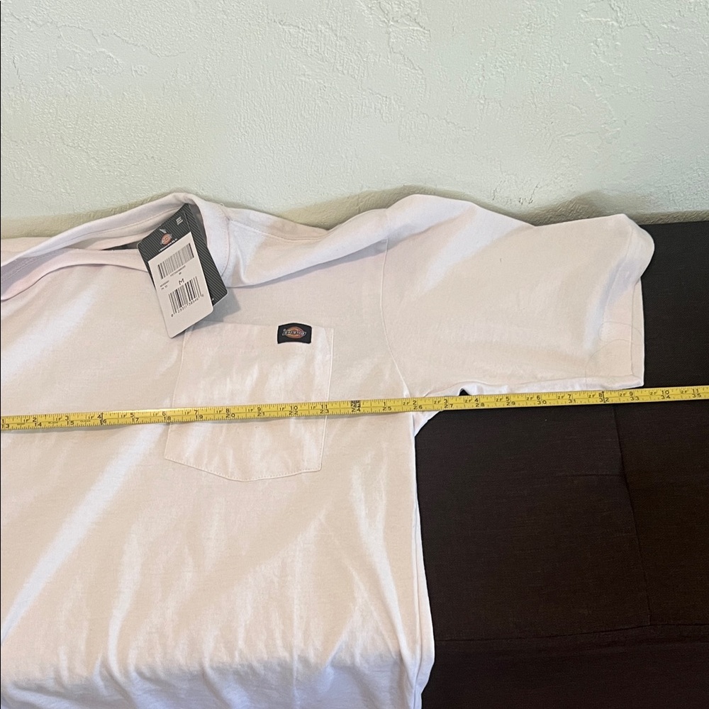 (0398) Dickies Classic Men White Short Sleeve Tee - Picture 4 of 12